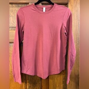 Lululemon NWOT long sleeve shirt.